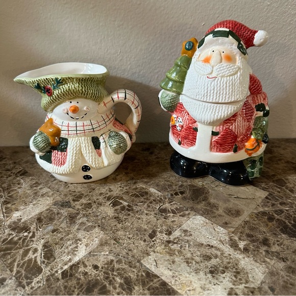 Christmas Santa And Snowman Sugar And Creamer Containers - Picture 2 of 14